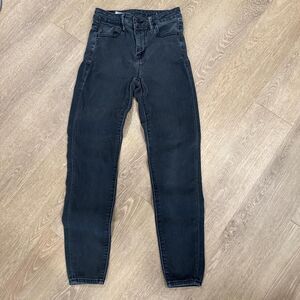 American Eagle skinny jeans